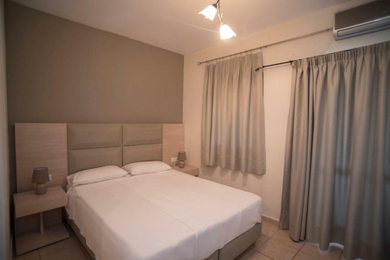 Hotel T'Aloni Chortáta Zewnętrze zdjęcie